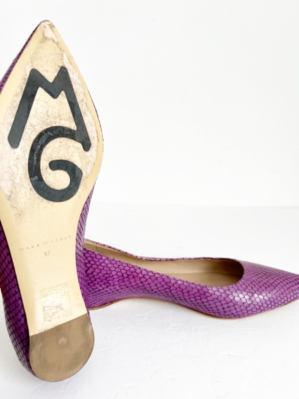 SZ 7 M. Gemi Purple Snake-Embossed Pointed Toe Flats - Picture 6 of 7
